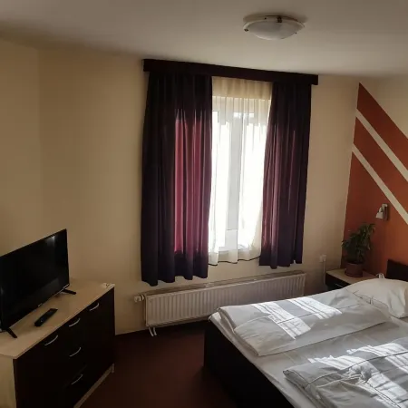City Hotel Agoston