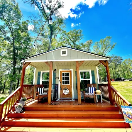 Lake Sam Rayburn "True" Waterfront Escape - Bring Boat, Kayak & Fishing Poles!