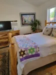 Arizona Guesthouse Midtown w private patio & yard - Bungalows