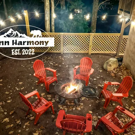 Oasis ~Lavish Lake Harmony Beauty-2 Gamerooms, Private Theatre, Firepits,Hot Tub