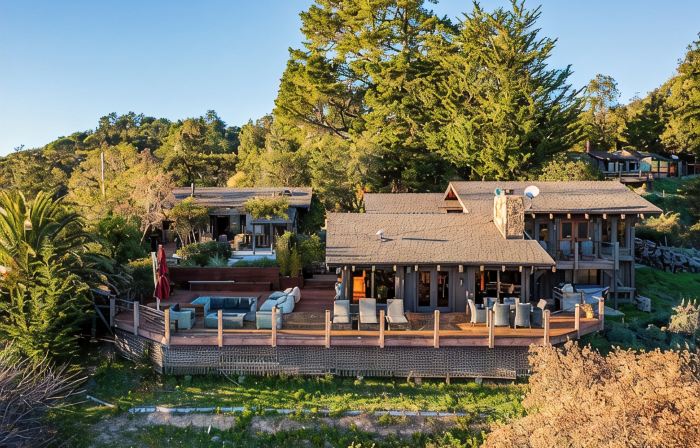 Premium Central Big Sur location, pool & spa, spectacular south views, 5 acres