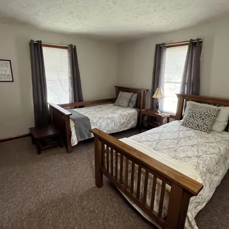 Heritage House - Orrville, OH … minutes to Amish Country! Hotels in Wayne County