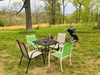 Tiny House close to Buffalo Point - 2-Star