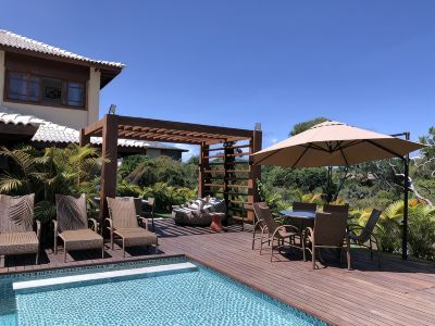 Excellent House in Praia do Forte with Natural Pools