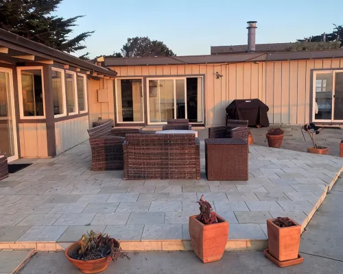 Tranquil Oceanfront Retreat with Breathtaking Views モス・ビーチのホテル