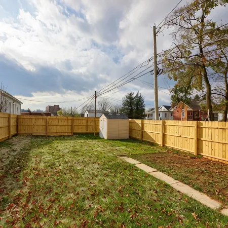 Spacious & Quiet 4 Bd - Large Yard + Fire Pit