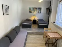 Fisherman's Lodge: 1 room (living/bedroom) - bathroom - kitchen - 30 min to Frankfurt