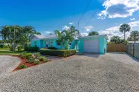 Coastal Karma Cottage - Near downtown Stuart, FL - Homestays
