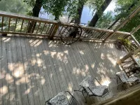 Mama Bears Cozy Creekside Cabin at Up The Creek