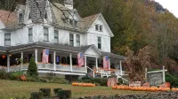 Grandma's Mountain Cabin - Up and Running