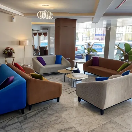 Nova Park Hotel Отели рядом с достопримечательностью «Centeral Souq»
