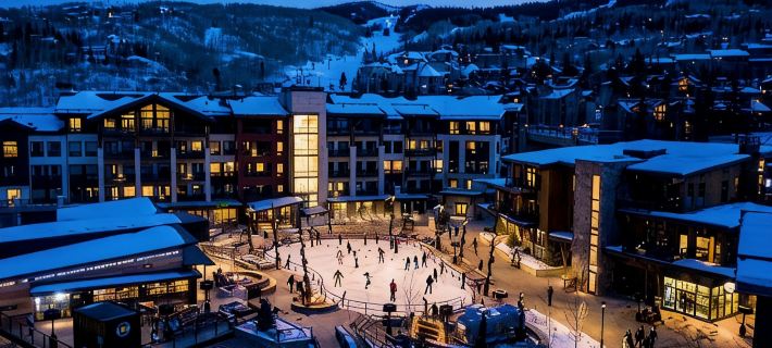 Ski in- ski out  3bd 2ba Modern Contemporary At Capitol Peak Base Village スノーマス・ヴィレッジのホテル