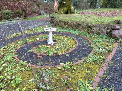 Private Romantic Woodland Getaway- Sauna, Hot Tub, Outdoor Culinary Bar, Gardens - Chalets