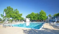 4 BR/4.5 BA luxury townhome in Bear Trap Dunes 2 min walk to all amenities - Pools