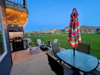 Okoboji Bliss: Luxury Lake Retreat, 3-BR, 2.5 baths, Pools, Family Fun! - 4-Star