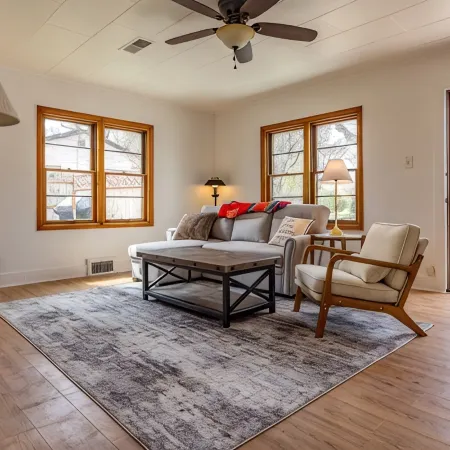 Sage Creek Hacienda - located in downtown Cody; sleeps 5!