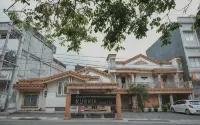 เรดดอร์ซ พลัส แอท ตันจุง การัง ลัมพุง 2 โรงแรมใน