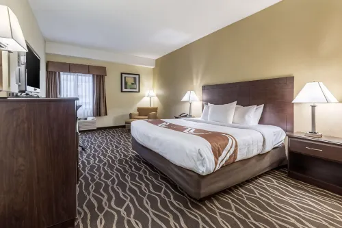 Quality Inn & Suites Southport