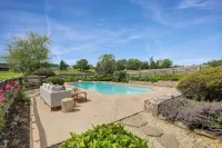 Historic Farmhouse with Pool & Hot Tub in Wine Country, Near Washington, DC - balcony