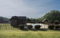 Lake Keowee-Dock Access-Pool-Views-Clemson 15min - Pools