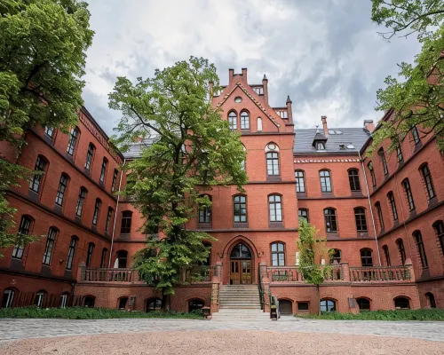 ARCHE Klasztor Wrocław Hotels near Psie Pole