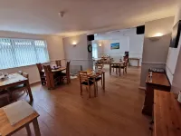 Cottage Court Hotel