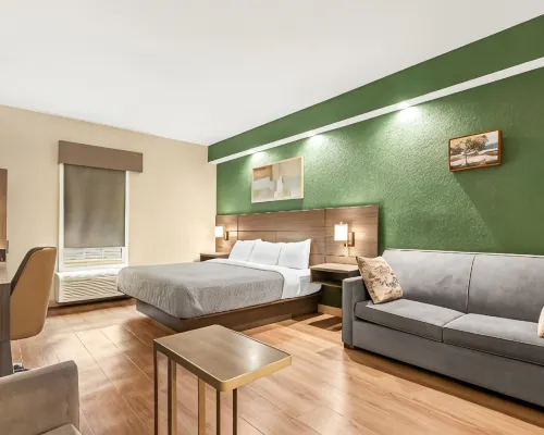 Quality Inn Pooler - Savannah I-95 Hotels in Pooler