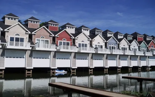 Waterfront Villa with Boathouse in Alexandria Bay - 빌라
