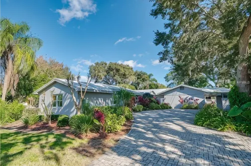 Beautiful Lake Front cottage w/ heated pool & Hot Tub, 23 miles from Disney - Private Pool