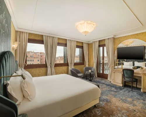 NH Venezia Santa Lucia Hotels near Venice Marina