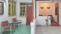 Hotel Jaya Kusuma Near Candi Prambanan