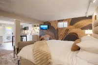 Game Room & Hot Tub, 12 mi to Red Rocks - balcony