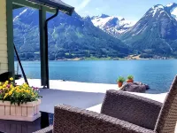 Vollsnes Feriehus Hotels in Stryn