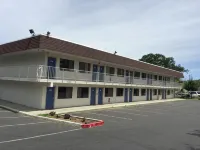 Motel 6 Yreka, CA