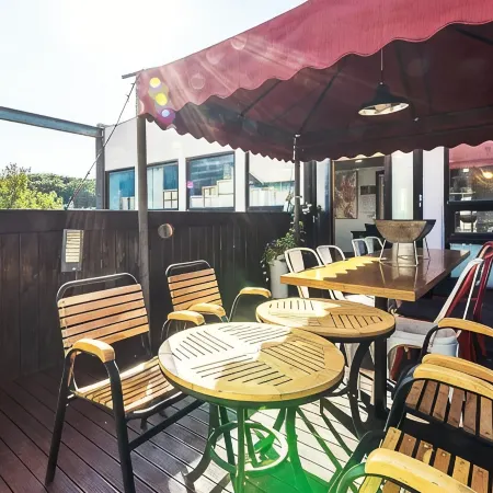 Paju Gallery Sun Pension Отели рядом с достопримечательностью «Королевская гробница Чаннын»