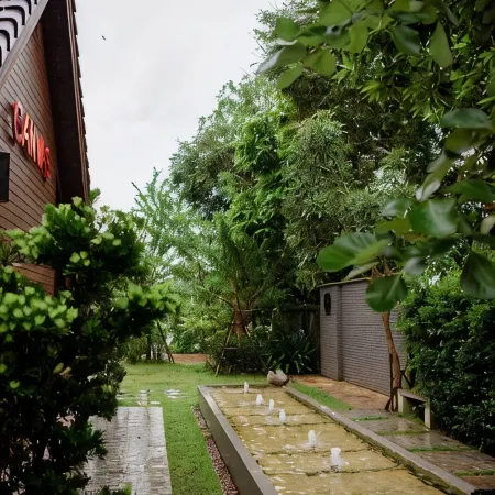 Canvas Family Home