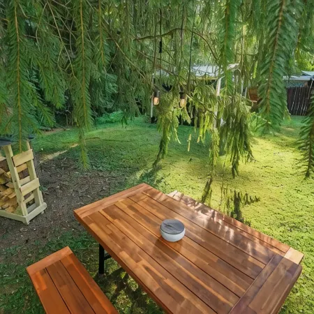 Creekside bungalow with a hot tub, walking distance to downtown Nashville