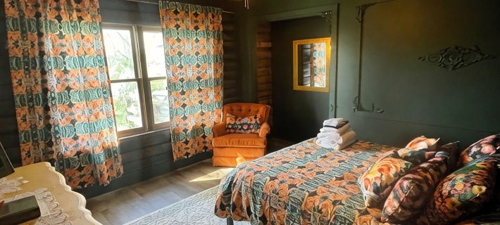 Your Tranquil Abode on the Holiday Road Hotels in Miami County