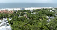 Oaks & Ocean Cottage - 3 Min from the Ocean,  Restaurants and Shops - 4-Star