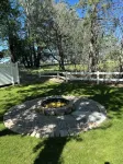 Large 4-bedroom 3-bath single level home with spacious greatroom and dining area - Wifi