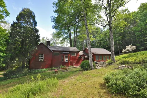 Huge Kitchen 4 Private Acres, 7 Min to Town, AC, Fireplace - Opt. Studio Addl. - Homestays