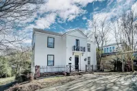 Fondren: “A Divine Destination” - 3-Star
