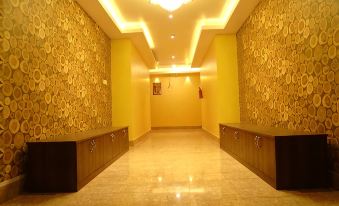 Hotel Runway Inn