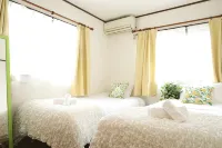 Today Only Special Deal! Entire House | Sleeps 12 | Free Parking | Direct Access to Tokyo - balcony