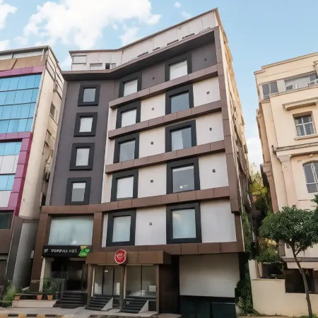 Treebo Address Inn, Banjara Hills Отели рядом с достопримечательностью «Район Амеерпет»