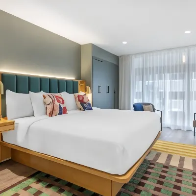 Motif Nashville's Hotel on Music Row Hotels near Athena Statue