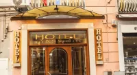 Hotel Bella Napoli - 3 estrellas