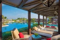 W Muscat - Infinity Pools