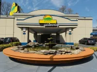 Gateway Hotel Hotels near Barnard Hill Park