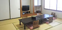 Ryokan Sangetsu - parking